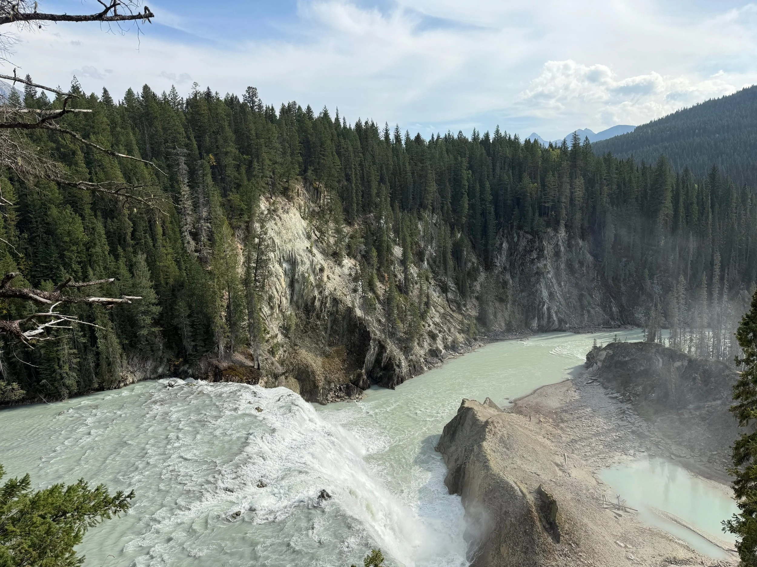 WhatsApp Image 2025-12-08 at 14.24.57 (2).jpeg