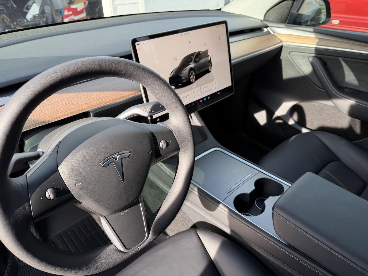 Tesla-Interior-Detail-Camas-WA