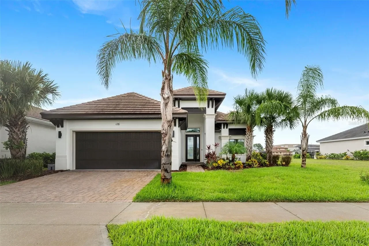 Modern single family home in Marina del Palma Palm Coast Florida