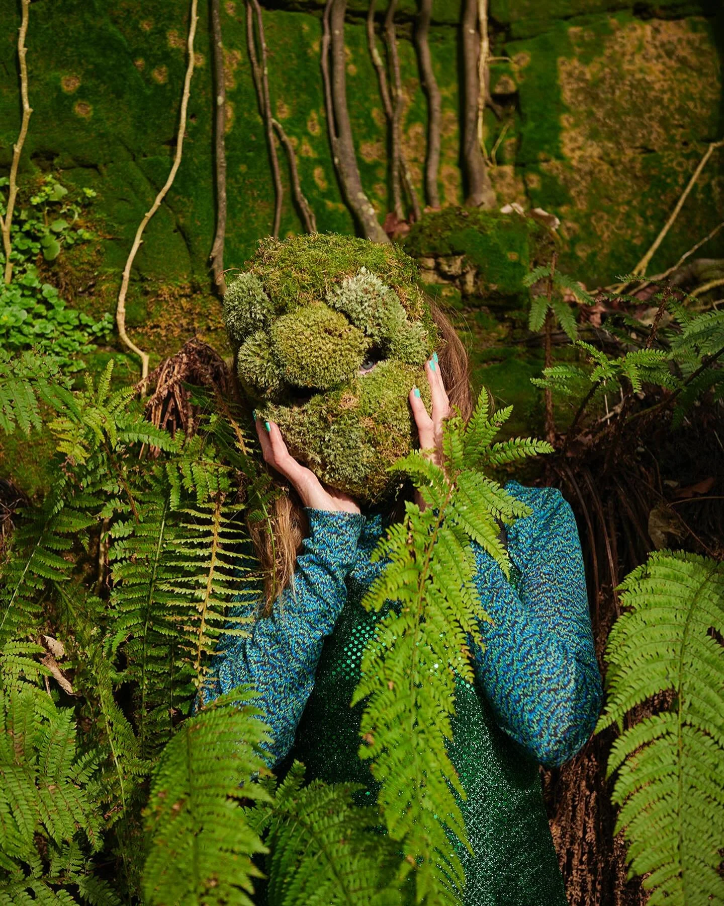 Honoured to be Get Hastings spring cover grrrrl!!! 💚🍀🐸🌿🌱🌳🐛🍃🍏🐉🪲♻️🦚🐲🧌🧚⁣
⁣
Thank you so much for inviting me to design this season&rsquo;s front page, make my moss mask, and explore the &lsquo;Green Woman&rsquo; concept (am developing for