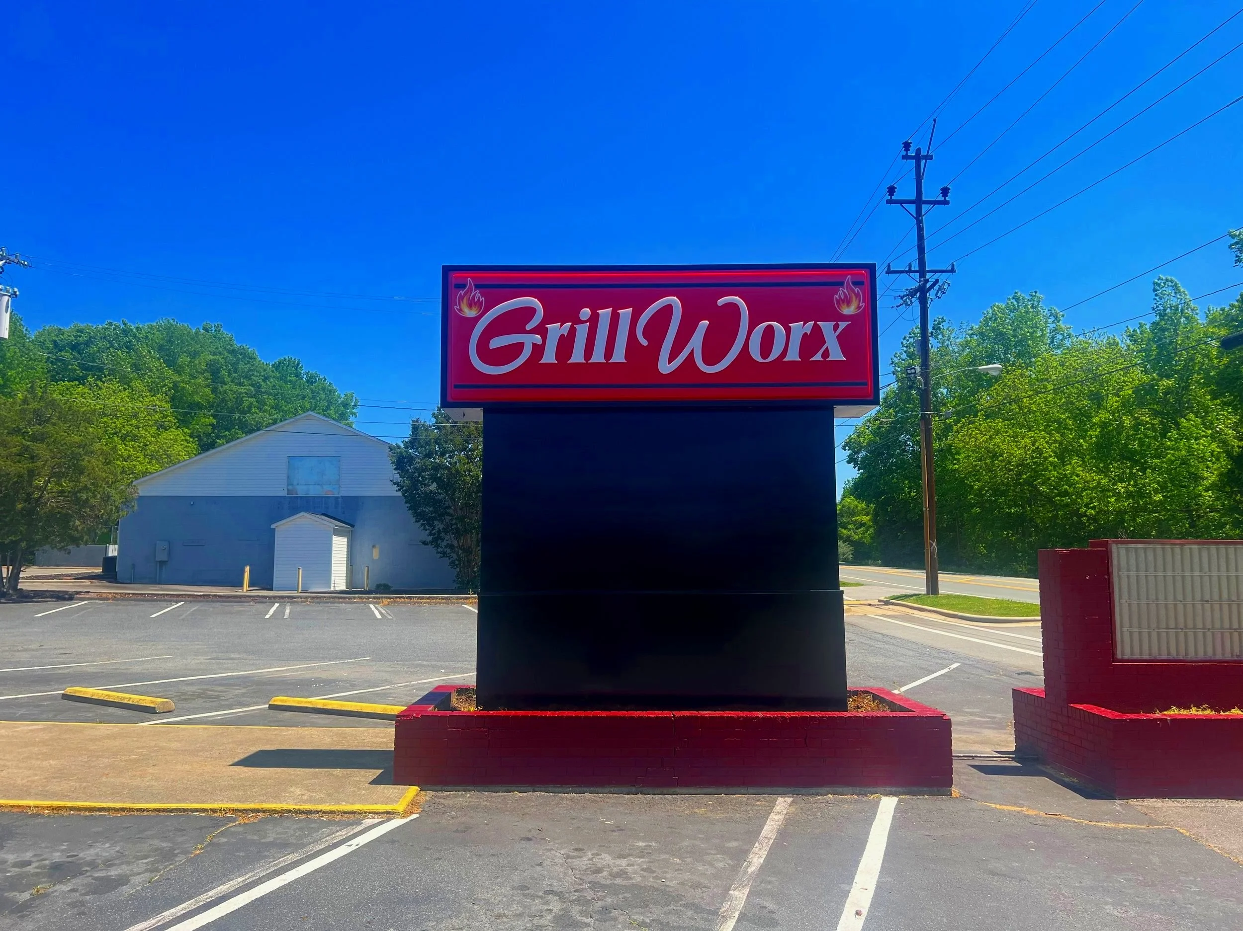 Grill Worx — Cobb Sign