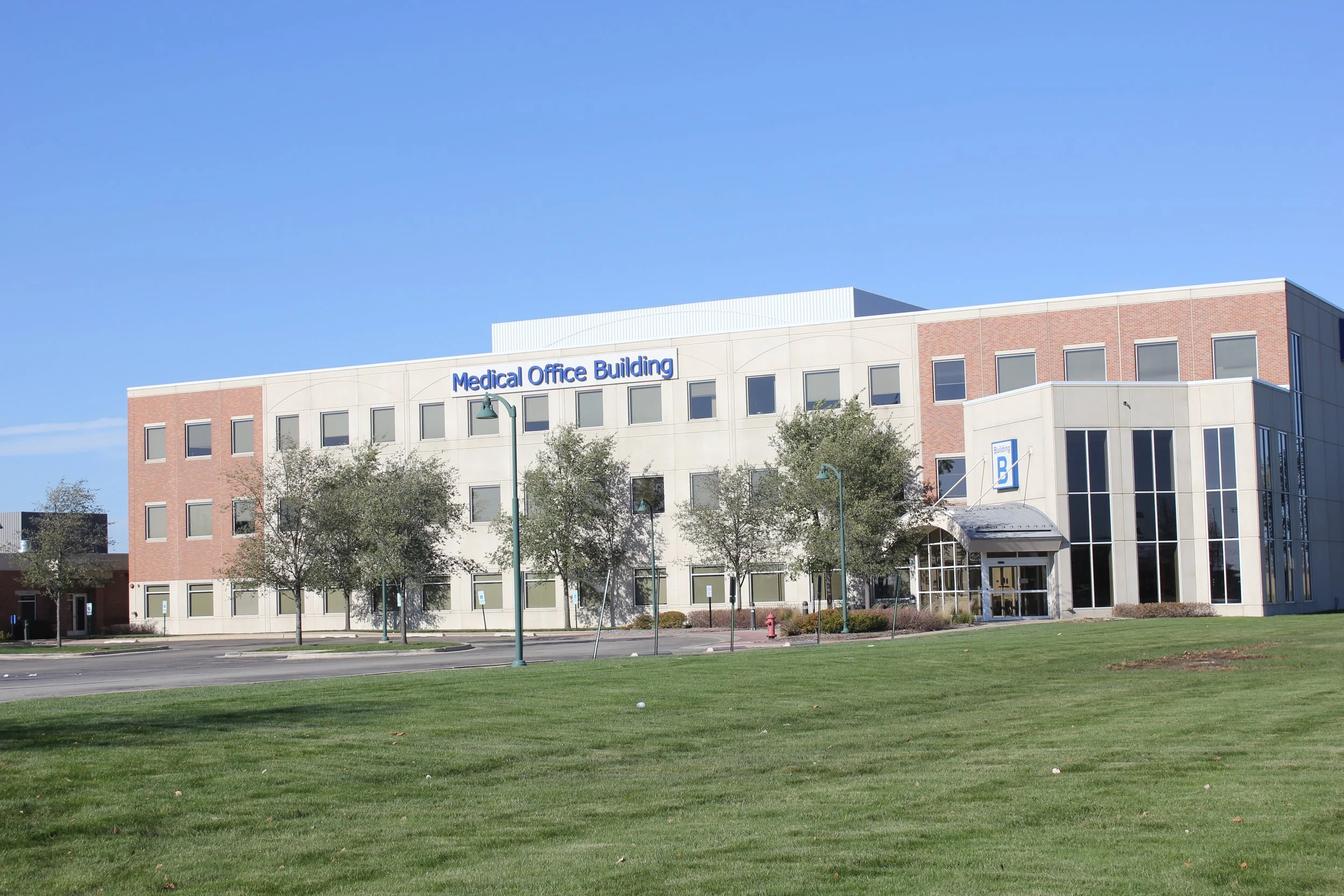 Edwards Hosp MOB_Plainfield-IL.JPG