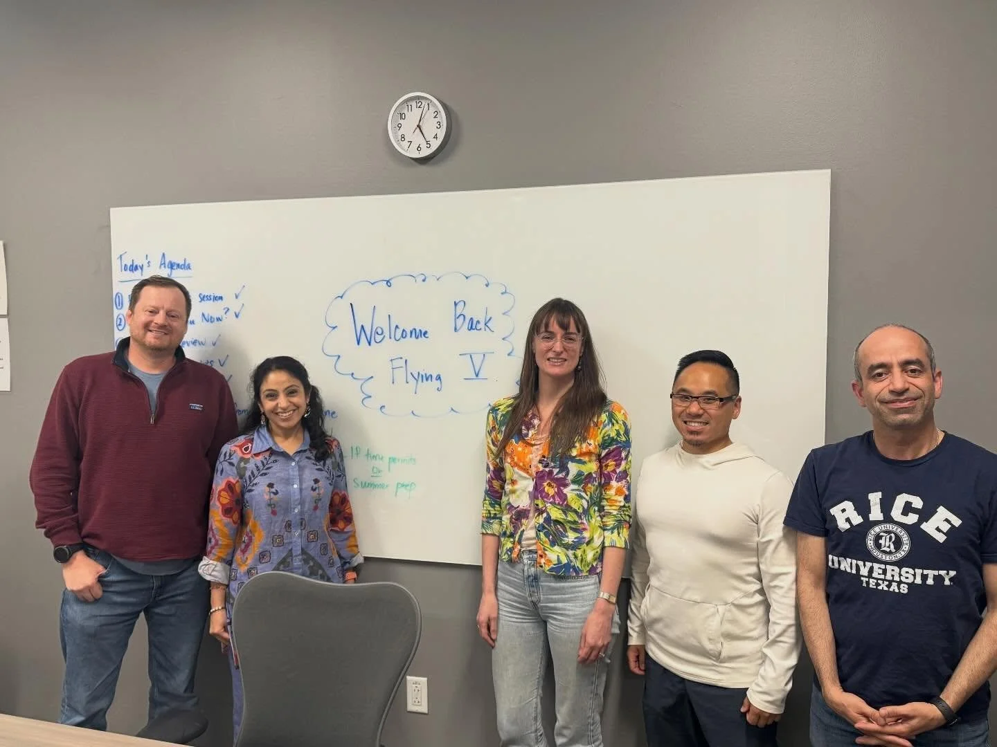 📸 The Flying V Completes Year One ✨

This past weekend, I had the privilege of facilitating the final first year group coaching session with the incredible Rice Business Executive MBA Flying V team. 🦉 

As they close out their first year and prepar