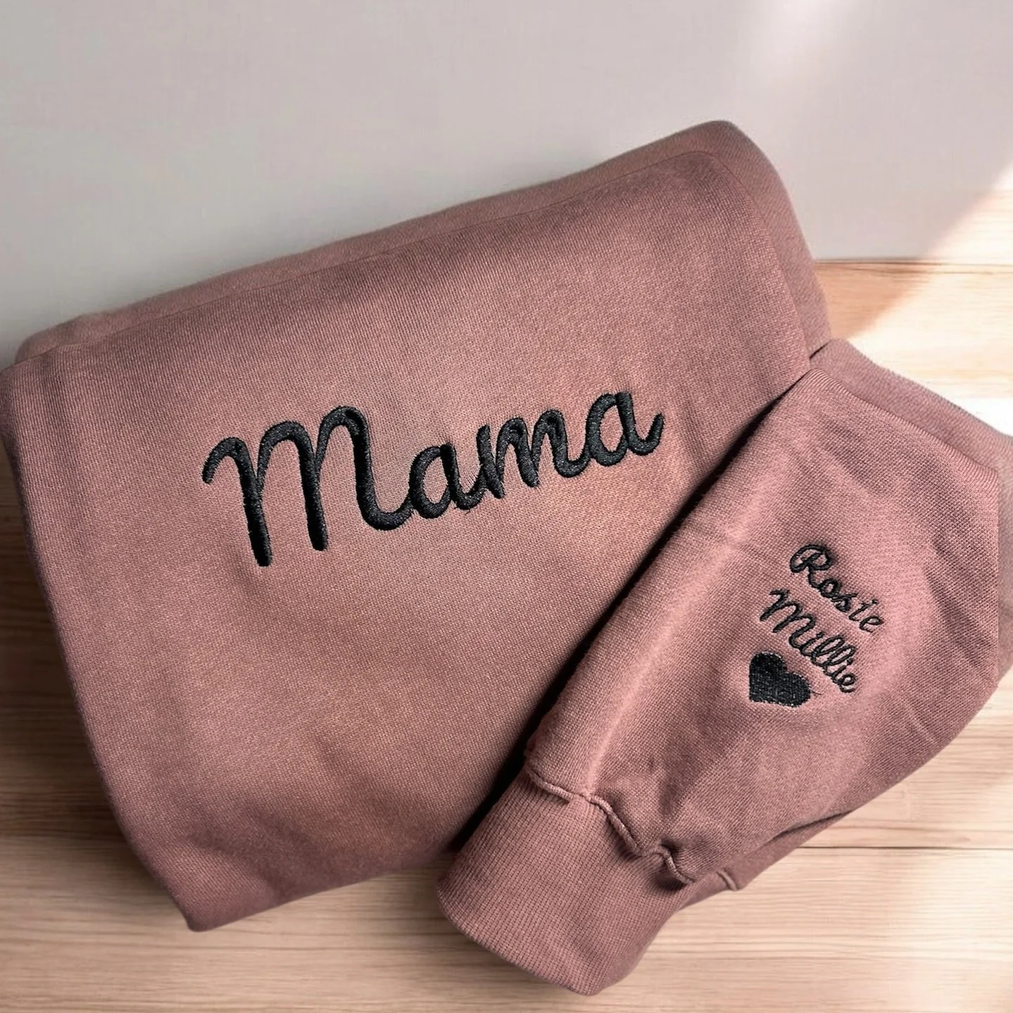 Because moms don&rsquo;t just wear their hearts on their sleeves&mdash;they wear their kids&rsquo; names too!
.
.
These beautiful mama sweaters are the perfect keepsakes. Custom, cozy and just for her- we&rsquo;ll help you create her NEW favourite sw