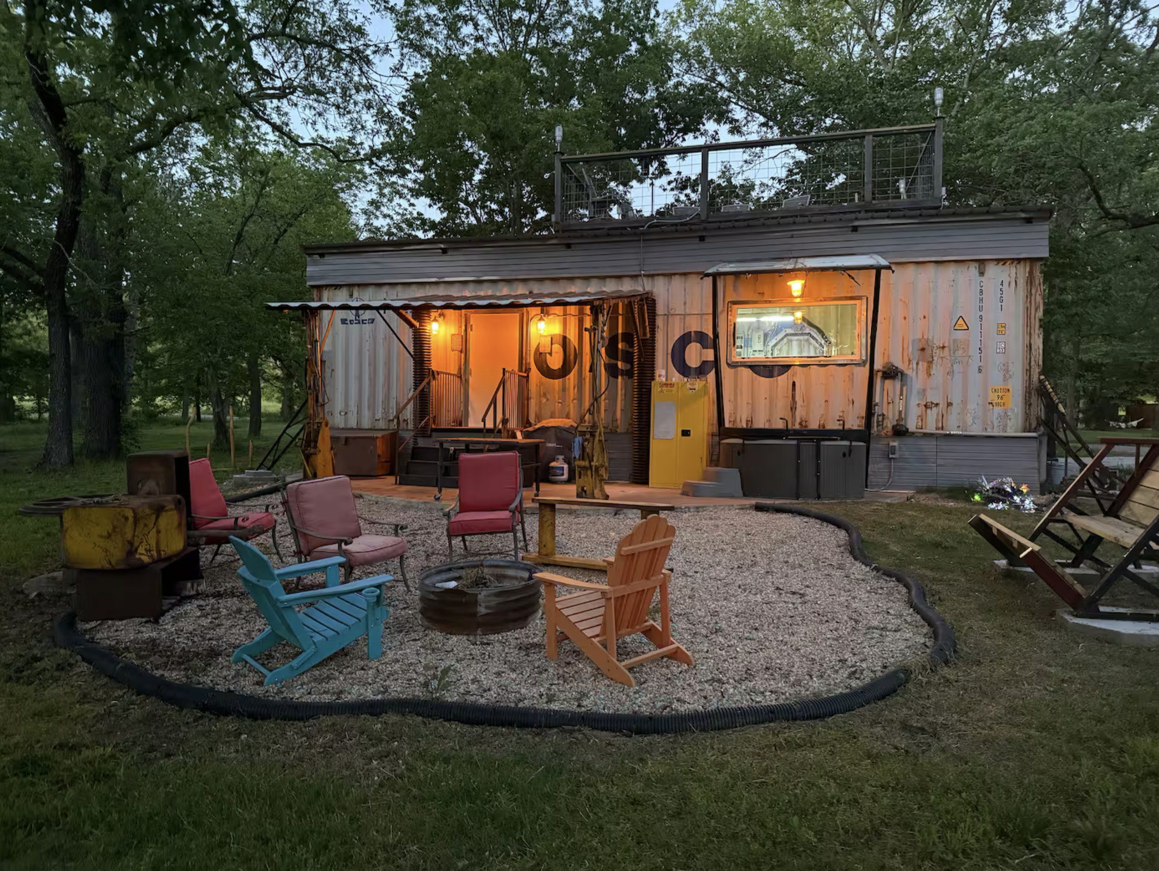 Space Cabin - Cabin in Oklahoma.png