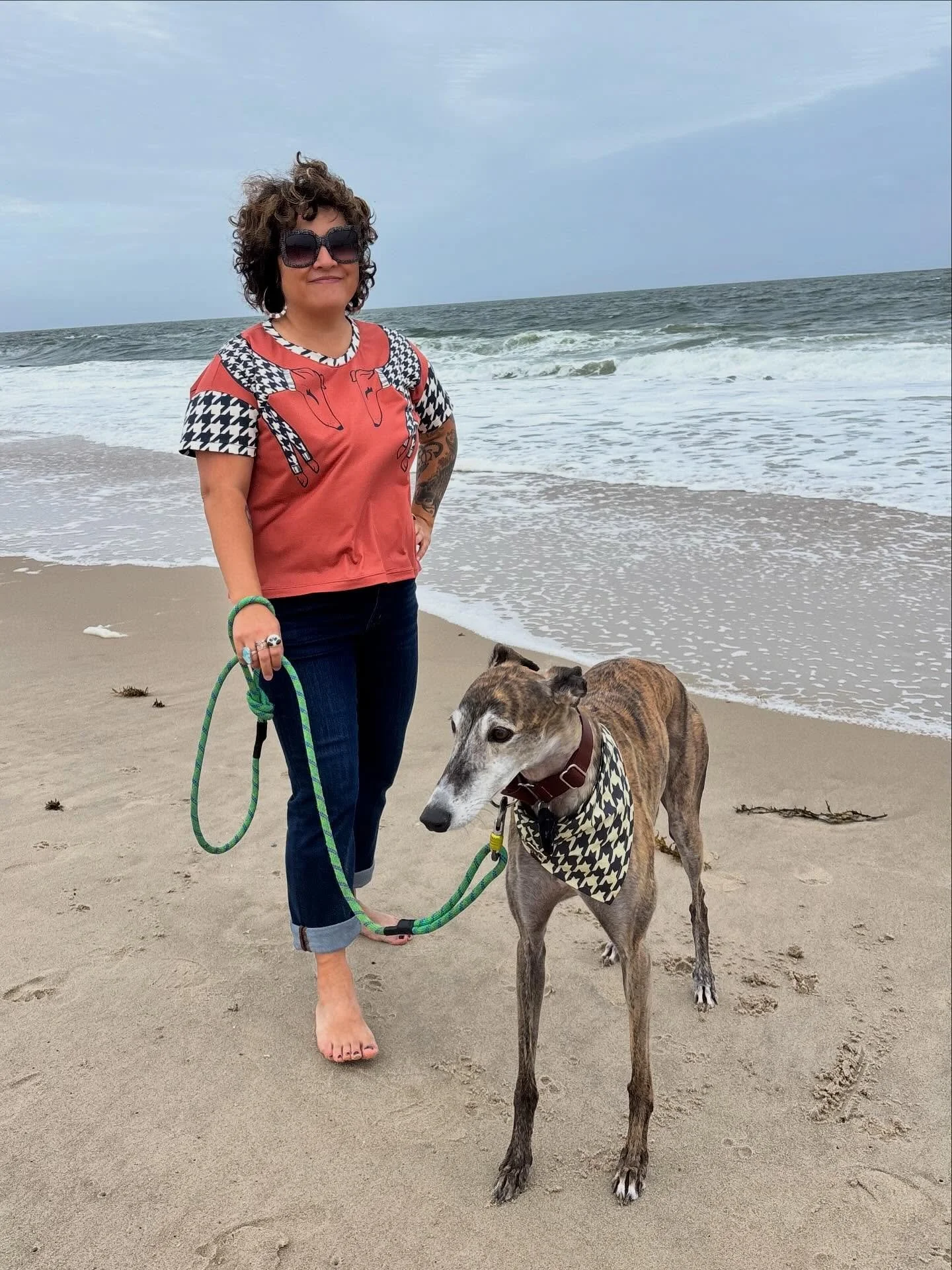 I call this fit &ldquo;Houndsteeth&rdquo; because there are two pups in the tee design each showing off a cute canine tooth. My pup&rsquo;s canine always gets stuck out of her mouth. I designed the print and the artwork to make it a cut and sew proje