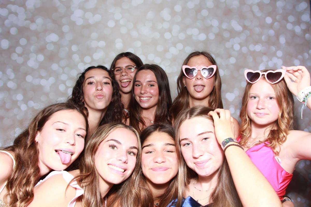 Bokeh-and-Birch-photoboothVRA-8th-Grade-Dance-145.jpg
