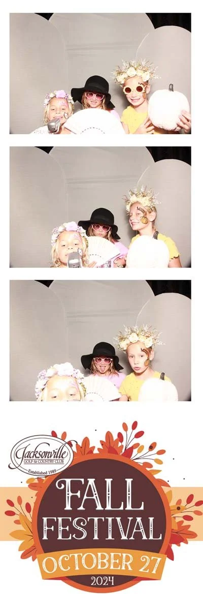 Bokeh-and-Birch-photoboothJax-Golf-Fall-Fest-230.jpg