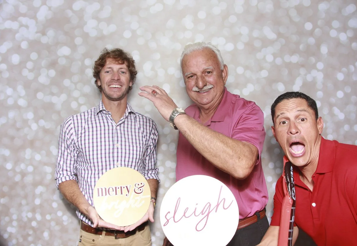 Bokeh-and-Birch-photoboothjax-golf-employee-party-012.jpg