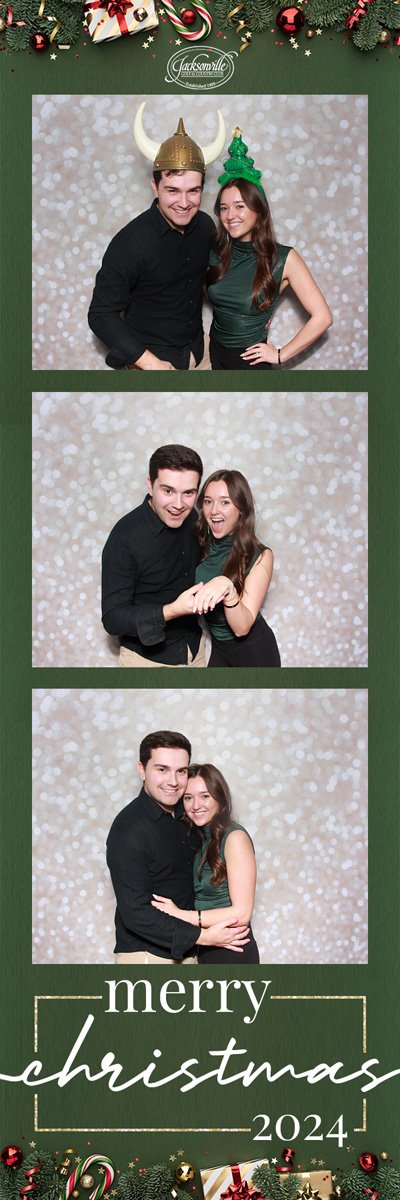 Bokeh-and-Birch-photoboothjax-golf-employee-party-030.jpg