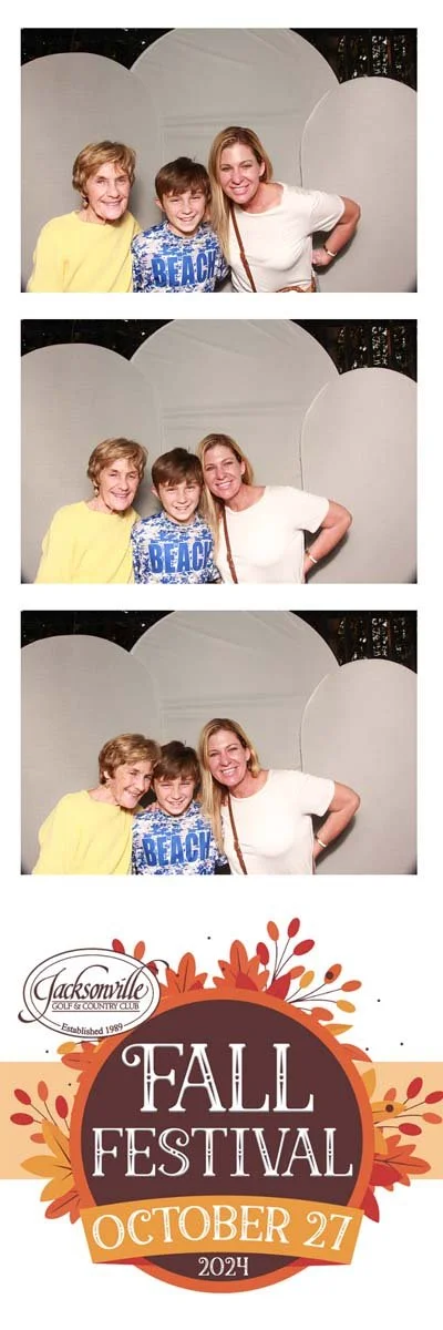 Bokeh-and-Birch-photoboothJax-Golf-Fall-Fest-150.jpg
