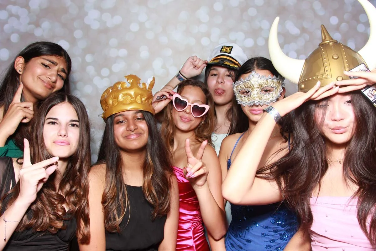 Bokeh-and-Birch-photoboothVRA-8th-Grade-Dance-055.jpg