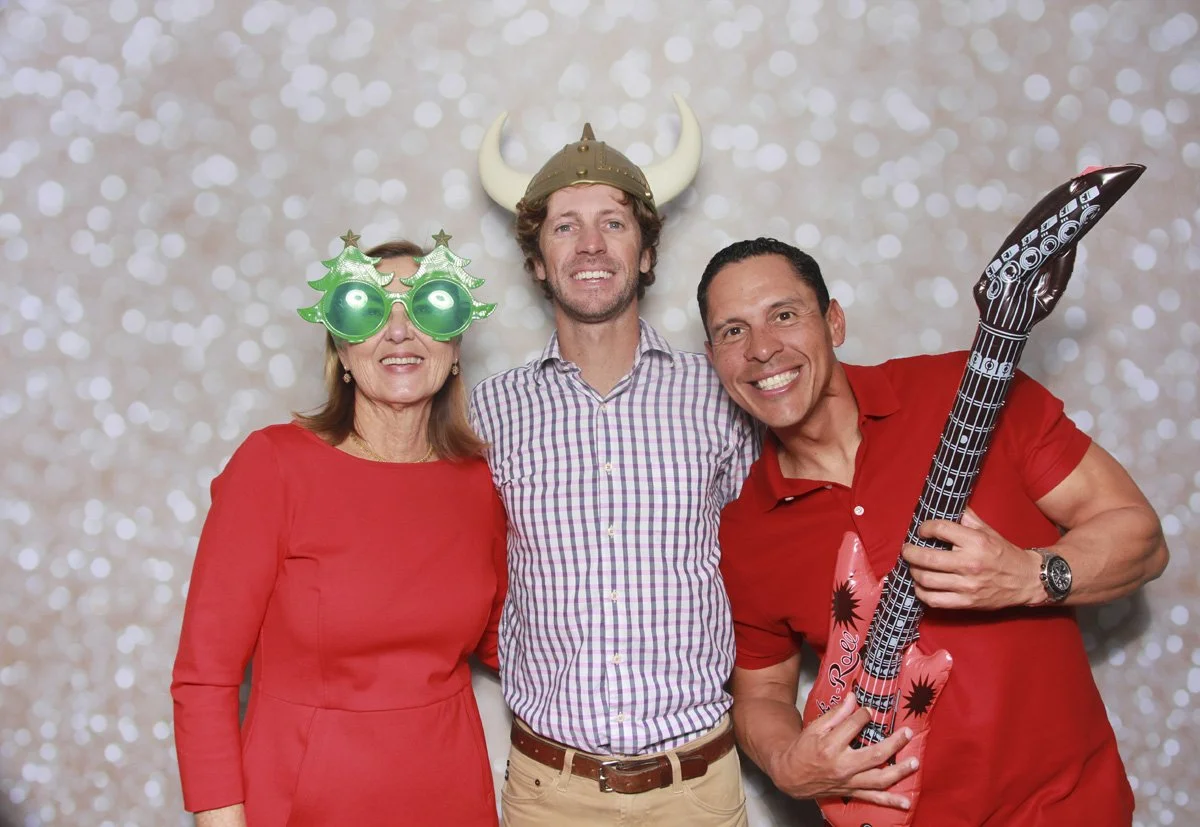 Bokeh-and-Birch-photoboothjax-golf-employee-party-005.jpg