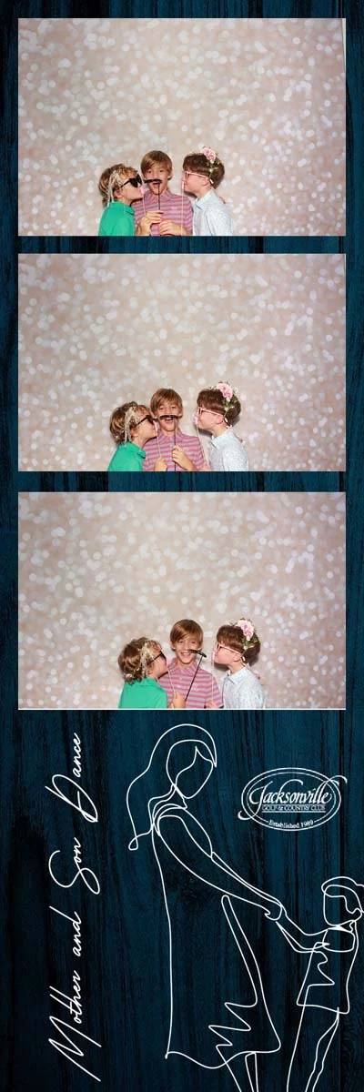 Bokeh-and-Birch-photoboothJax-Golf-Mother-Son-Dance-211.jpg