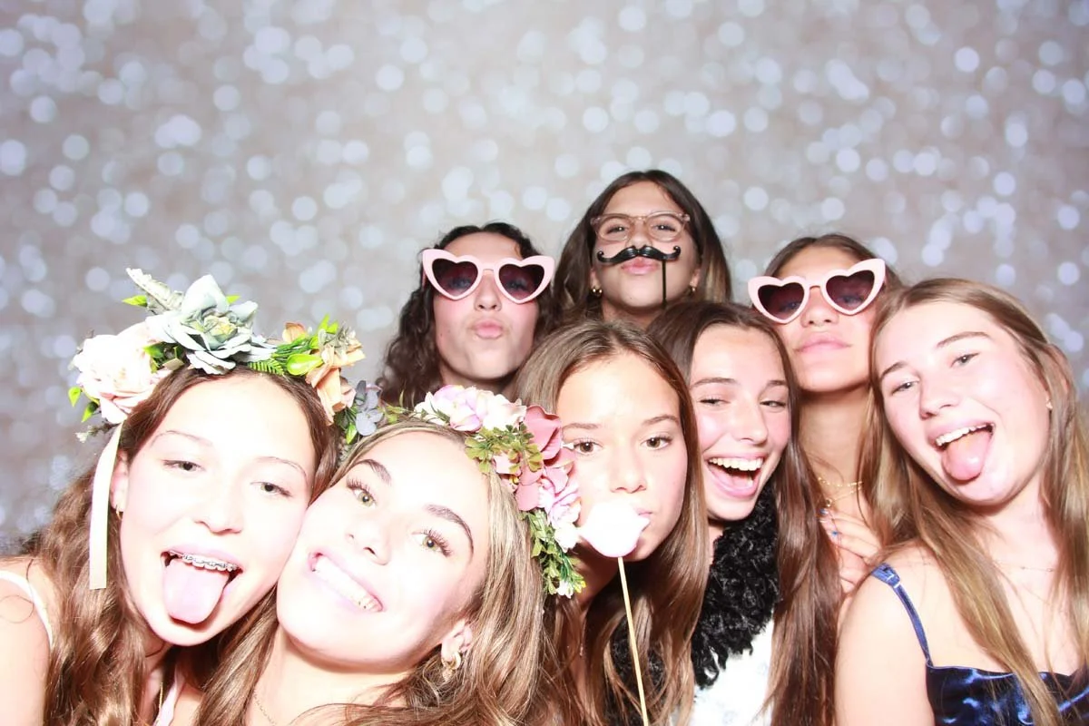 Bokeh-and-Birch-photoboothVRA-8th-Grade-Dance-029.jpg