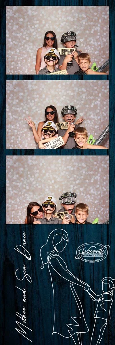 Bokeh-and-Birch-photoboothJax-Golf-Mother-Son-Dance-043.jpg