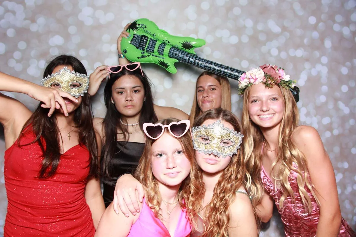 Bokeh-and-Birch-photoboothVRA-8th-Grade-Dance-133.jpg