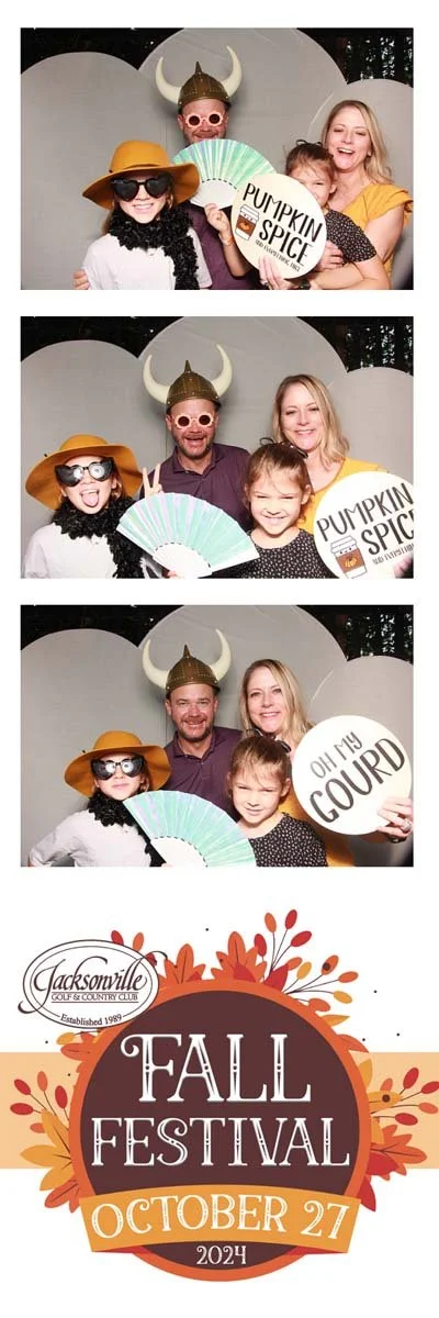 Bokeh-and-Birch-photoboothJax-Golf-Fall-Fest-026.jpg