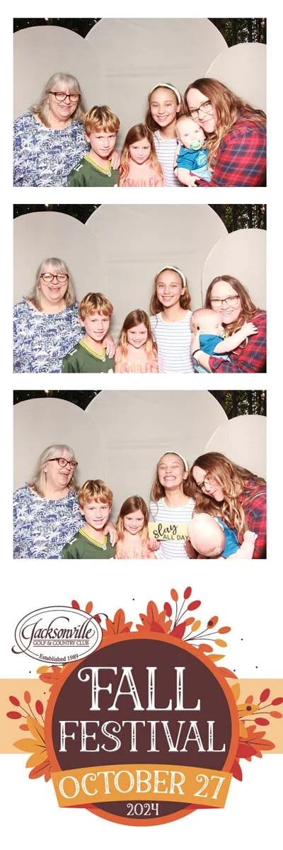 Bokeh-and-Birch-photoboothJax-Golf-Fall-Fest-058.jpg