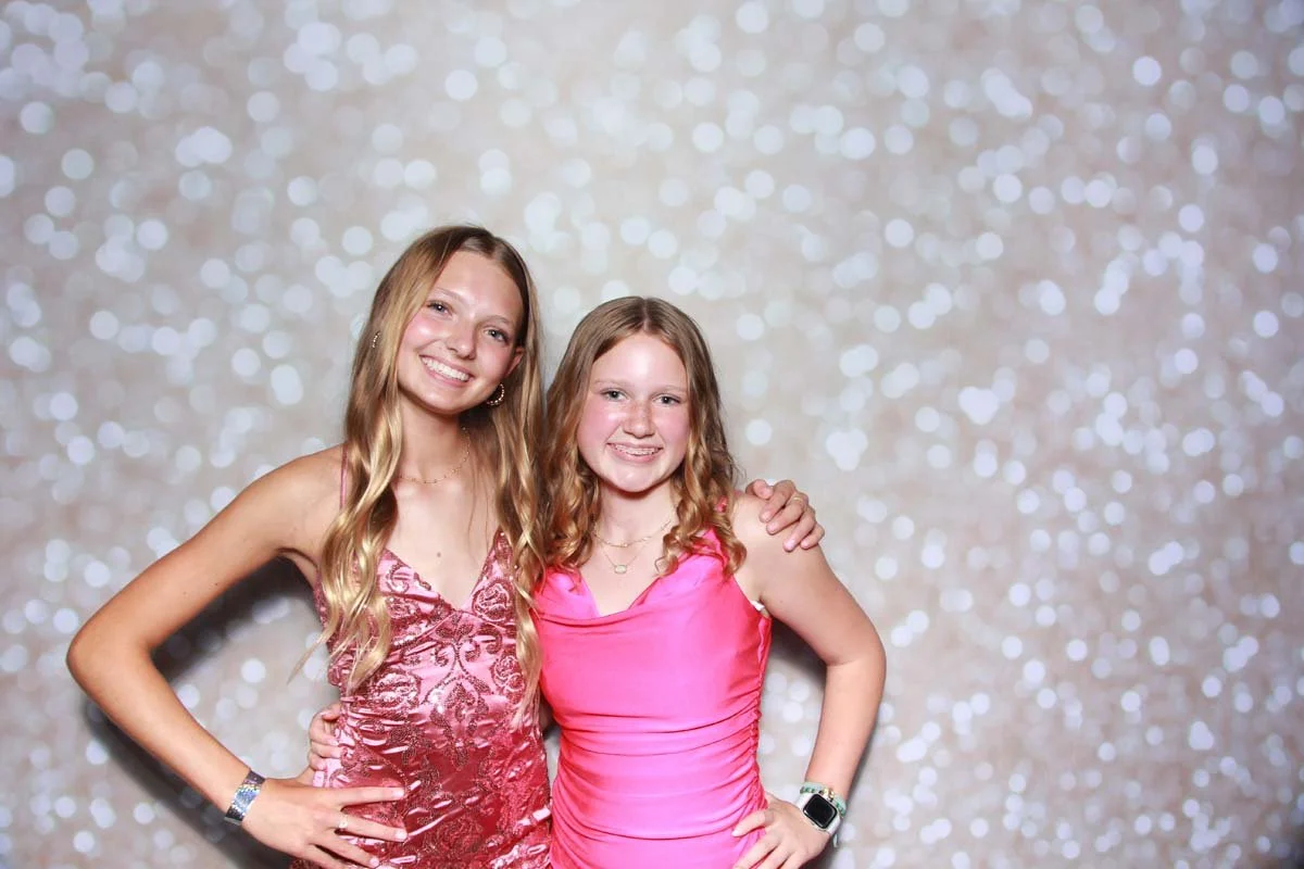 Bokeh-and-Birch-photoboothVRA-8th-Grade-Dance-137.jpg