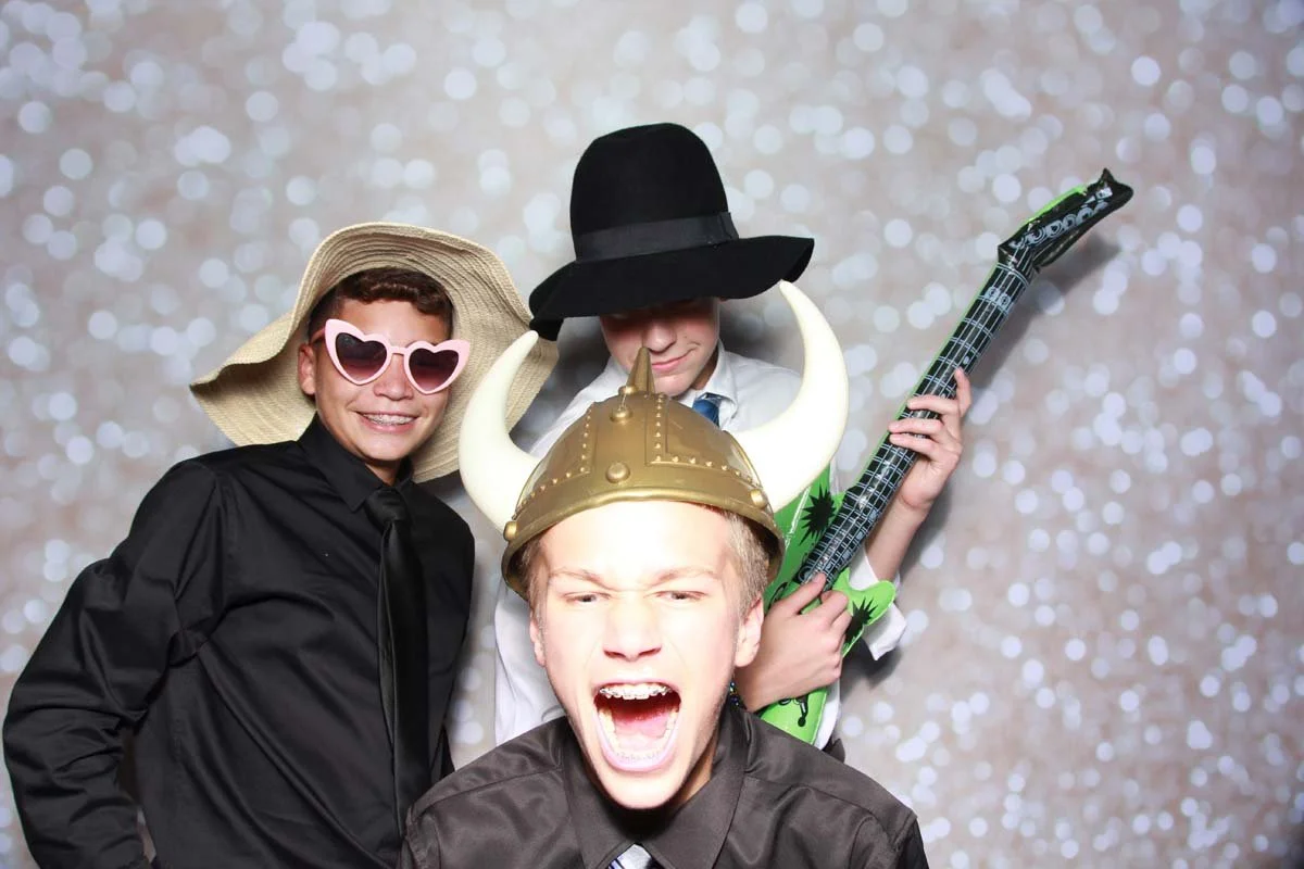 Bokeh-and-Birch-photoboothVRA-8th-Grade-Dance-101.jpg