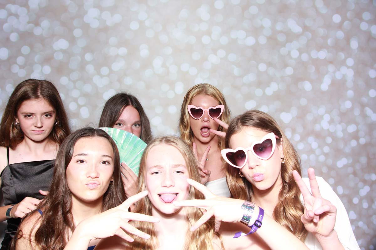 Bokeh-and-Birch-photoboothVRA-8th-Grade-Dance-007.jpg