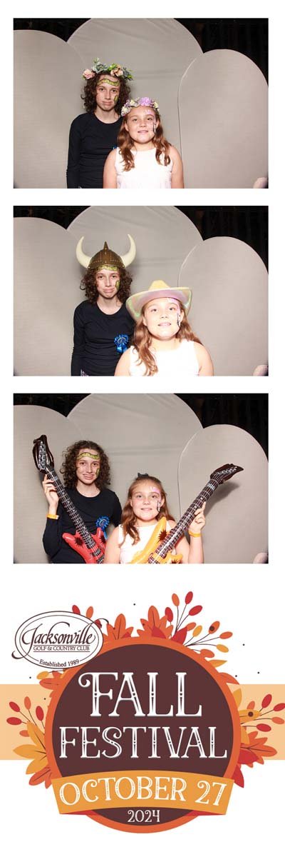 Bokeh-and-Birch-photoboothJax-Golf-Fall-Fest-246.jpg