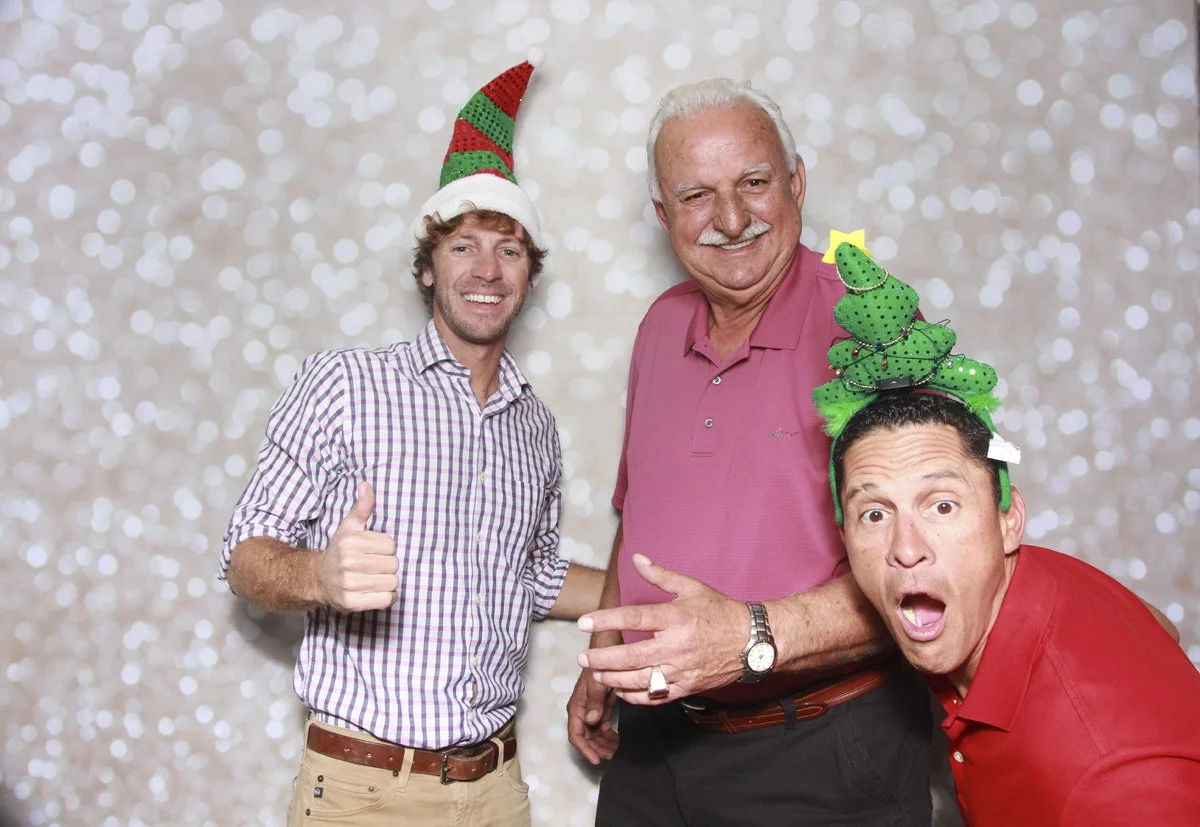 Bokeh-and-Birch-photoboothjax-golf-employee-party-011.jpg