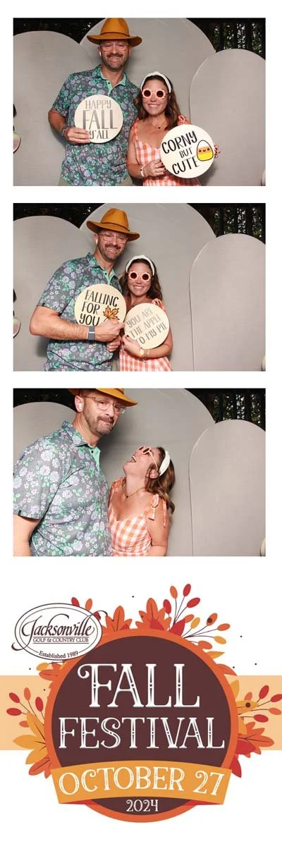 Bokeh-and-Birch-photoboothJax-Golf-Fall-Fest-010.jpg