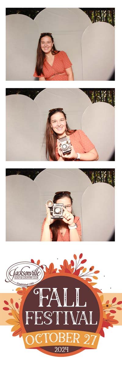 Bokeh-and-Birch-photoboothJax-Golf-Fall-Fest-078.jpg