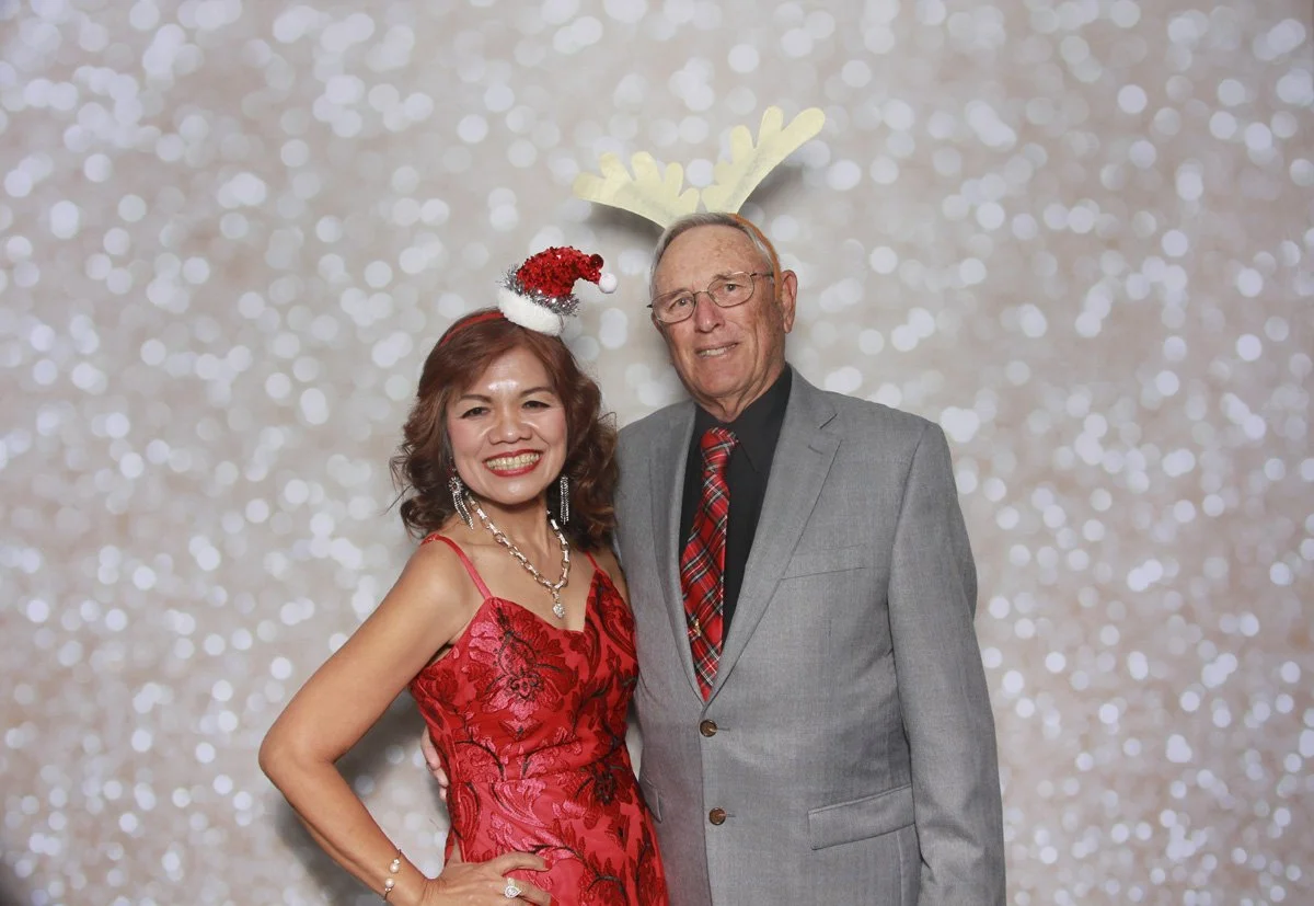 Bokeh-and-Birch-photoboothjax-golf-employee-party-003.jpg