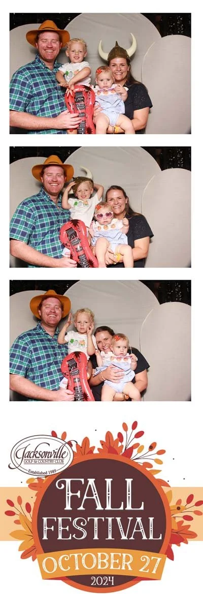 Bokeh-and-Birch-photoboothJax-Golf-Fall-Fest-190.jpg
