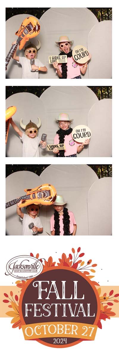 Bokeh-and-Birch-photoboothJax-Golf-Fall-Fest-094.jpg