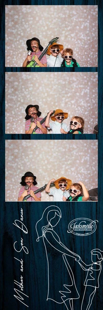 Bokeh-and-Birch-photoboothJax-Golf-Mother-Son-Dance-219.jpg