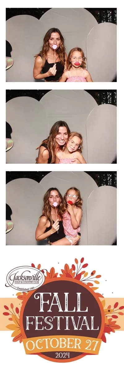 Bokeh-and-Birch-photoboothJax-Golf-Fall-Fest-022.jpg