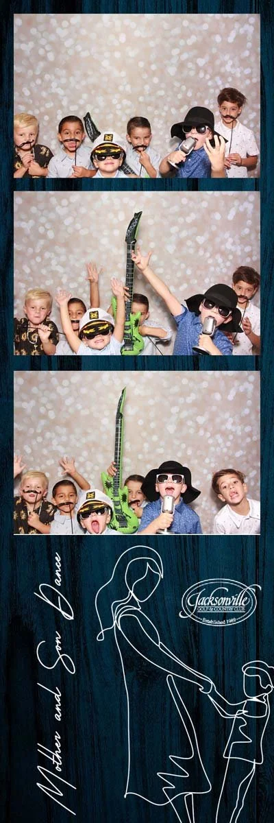 Bokeh-and-Birch-photoboothJax-Golf-Mother-Son-Dance-153.jpg