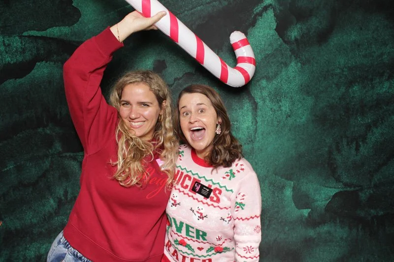 StJohnsBFF-December-Photobooth-144.jpg