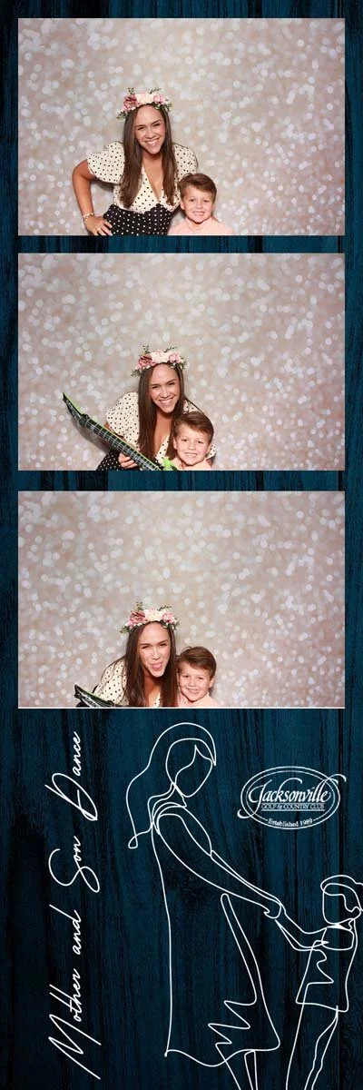 Bokeh-and-Birch-photoboothJax-Golf-Mother-Son-Dance-075.jpg