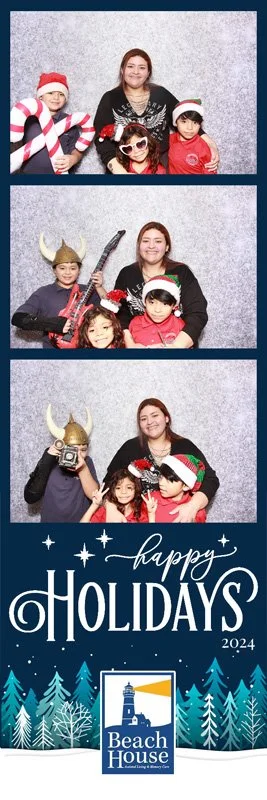 Bokeh-and-Birch-photobooth-Beach-House-Christmas-082.jpg
