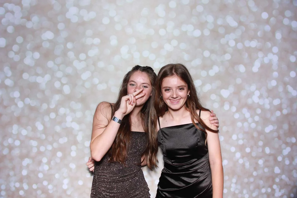 Bokeh-and-Birch-photoboothVRA-8th-Grade-Dance-057.jpg