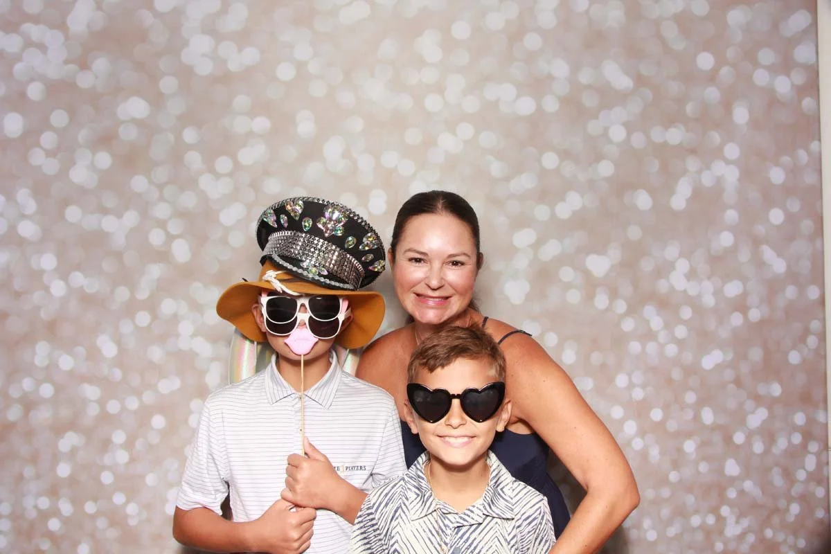 Bokeh-and-Birch-photoboothJax-Golf-Mother-Son-Dance-036.jpg