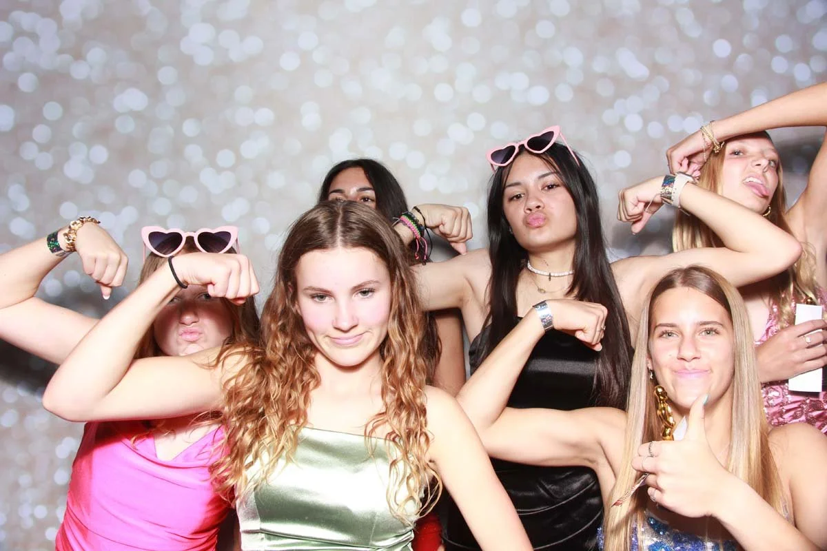 Bokeh-and-Birch-photoboothVRA-8th-Grade-Dance-236.jpg