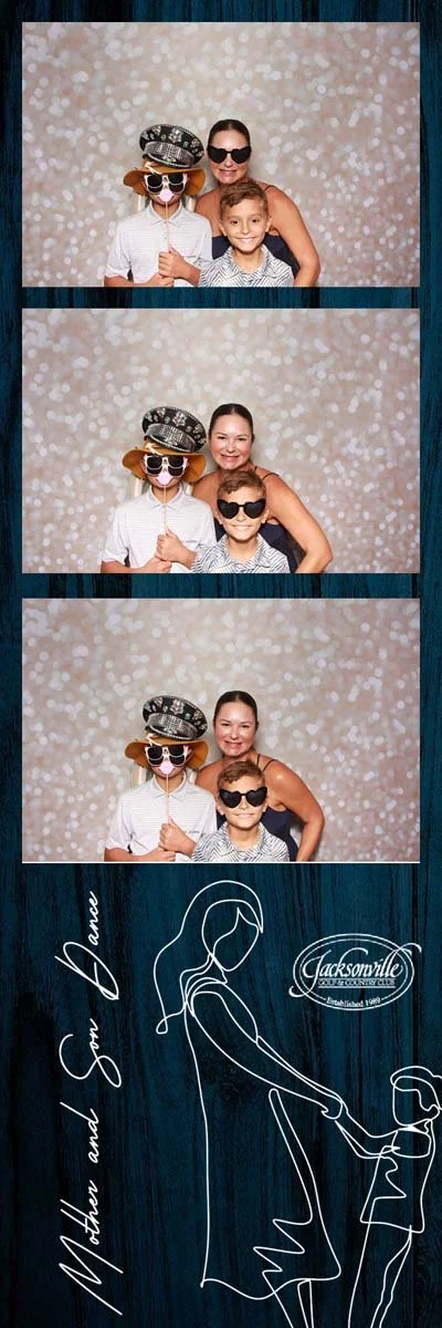 Bokeh-and-Birch-photoboothJax-Golf-Mother-Son-Dance-035.jpg