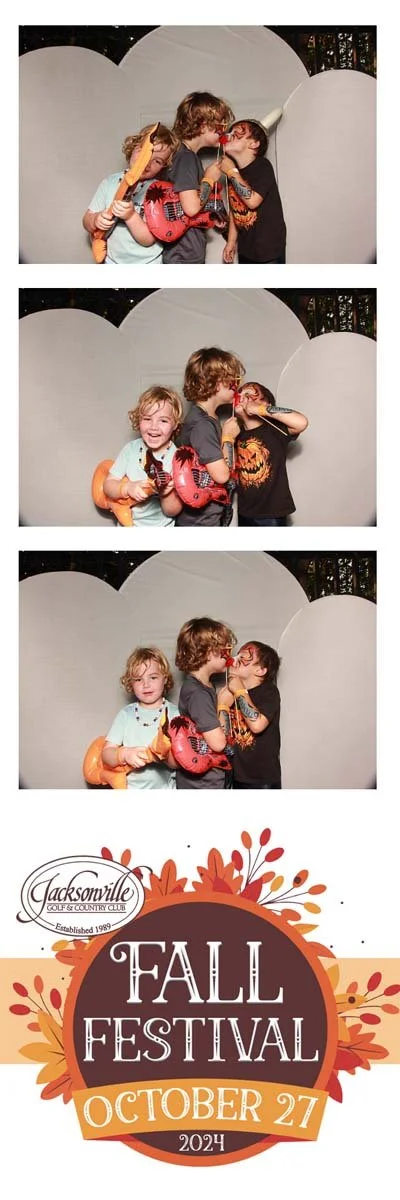 Bokeh-and-Birch-photoboothJax-Golf-Fall-Fest-138.jpg