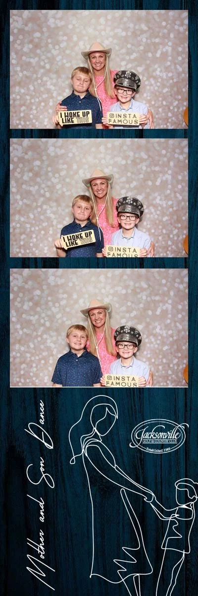 Bokeh-and-Birch-photoboothJax-Golf-Mother-Son-Dance-061.jpg