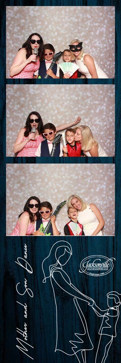 Bokeh-and-Birch-photoboothJax-Golf-Mother-Son-Dance-145.jpg