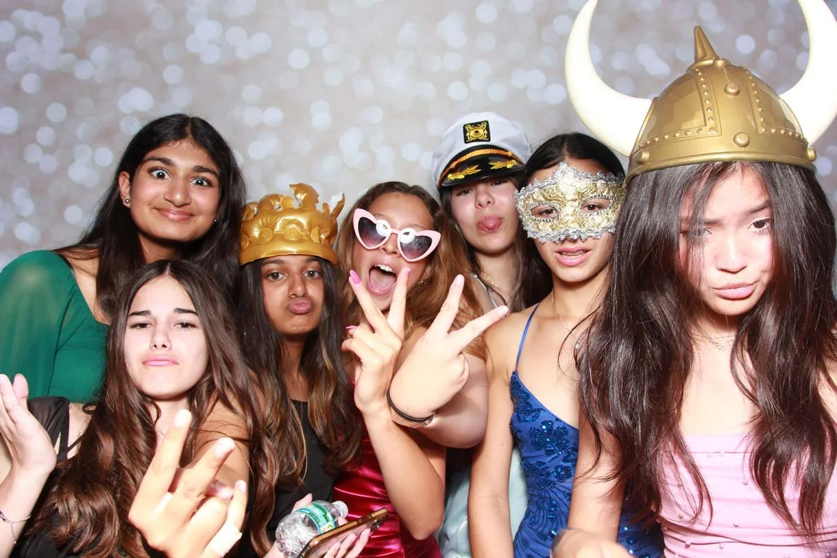 Bokeh-and-Birch-photoboothVRA-8th-Grade-Dance-053.jpg