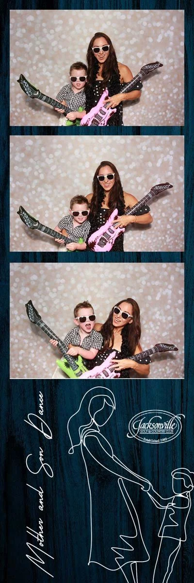 Bokeh-and-Birch-photoboothJax-Golf-Mother-Son-Dance-079.jpg