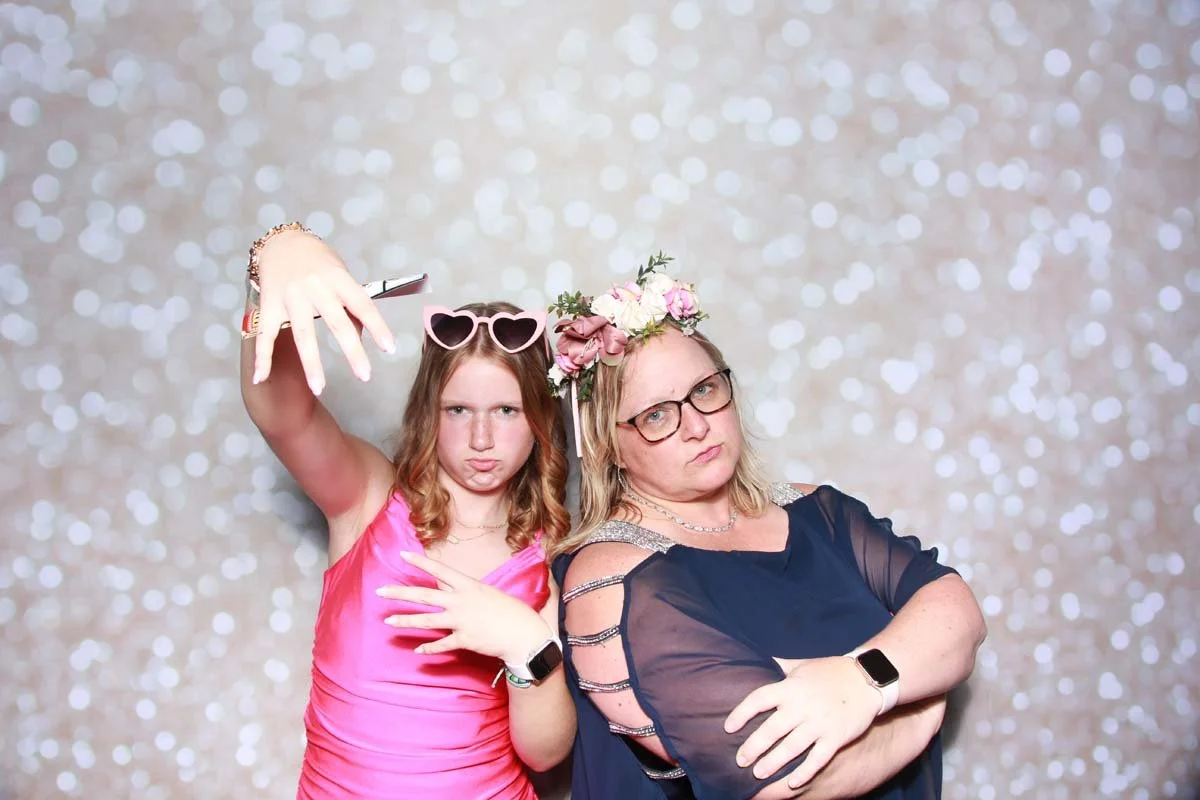Bokeh-and-Birch-photoboothVRA-8th-Grade-Dance-244.jpg
