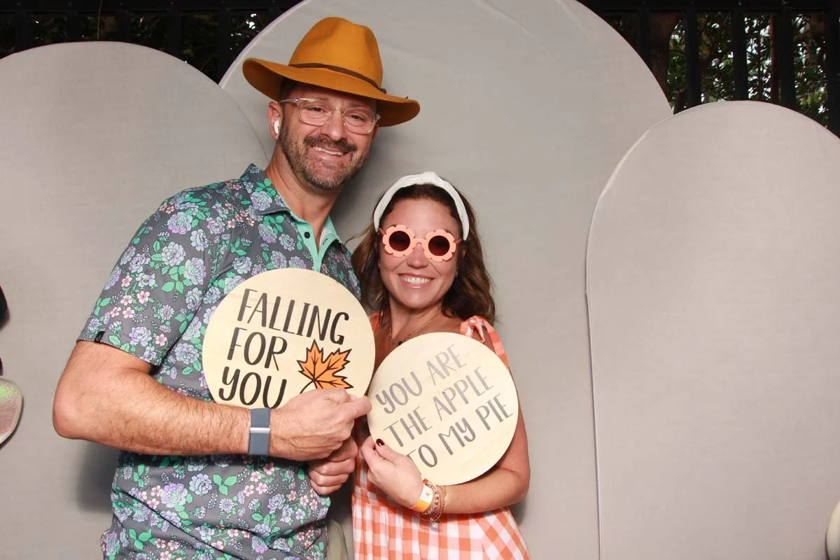 Bokeh-and-Birch-photoboothJax-Golf-Fall-Fest-011.jpg